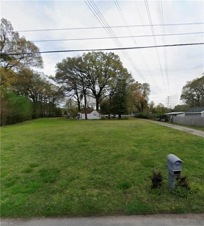 2053 Iowa ST, CHESAPEAKE VA 23323