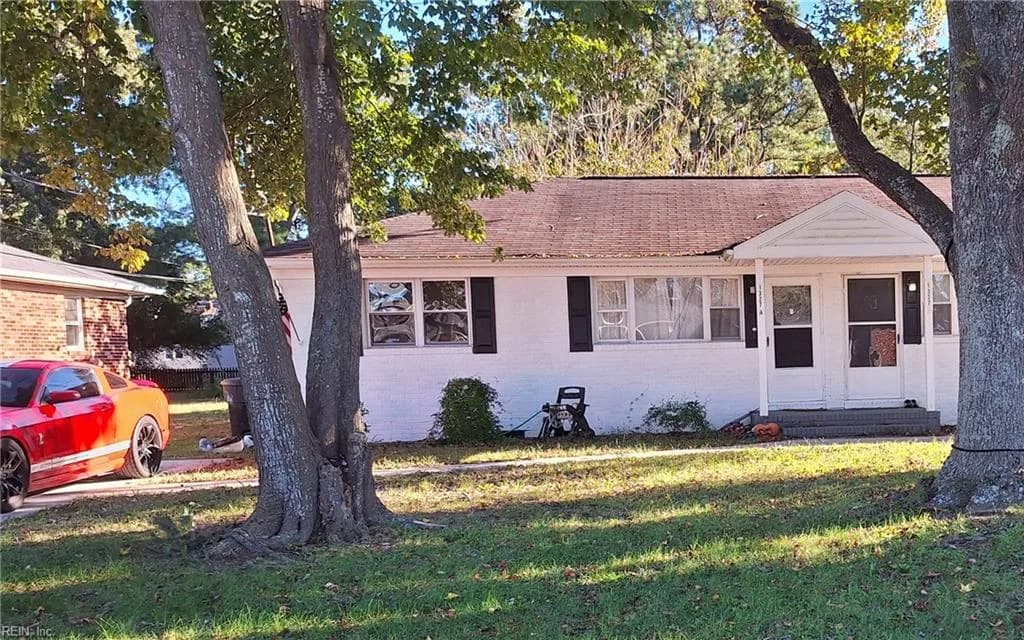 1327 Credle RD #A, VIRGINIA BEACH VA 23454 - Main photo