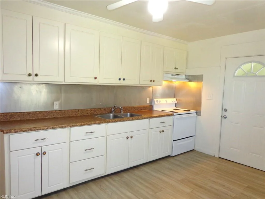 2016 E Ocean View AVE #8, NORFOLK VA 23503 - Photo 4