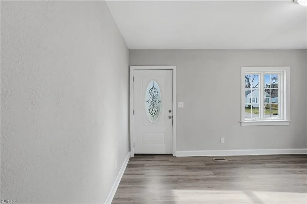 6429 Clare RD, NORFOLK VA 23513 - Photo 5