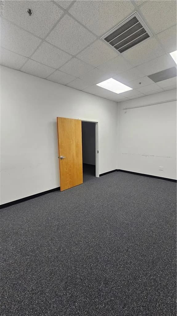 311 Ed Wright LN #K, NEWPORTNEWS VA 23606 - Photo 4