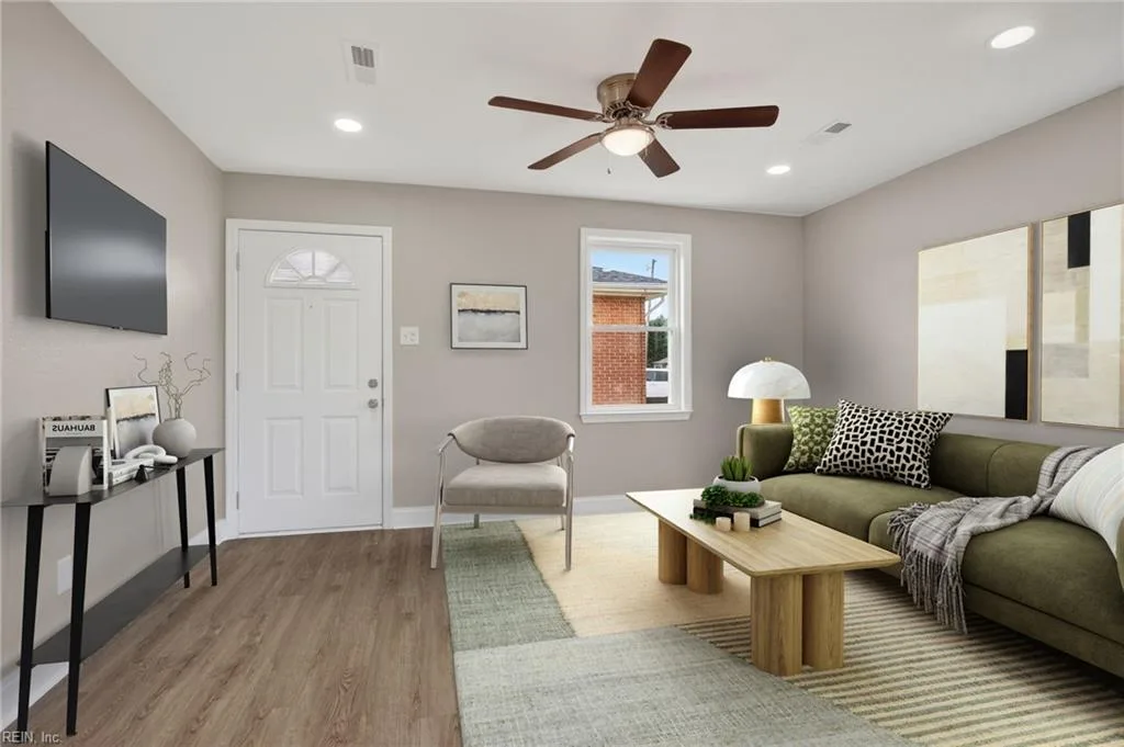 2713 Hickory ST, Portsmouth — 2 bed Residential, 616 sqft