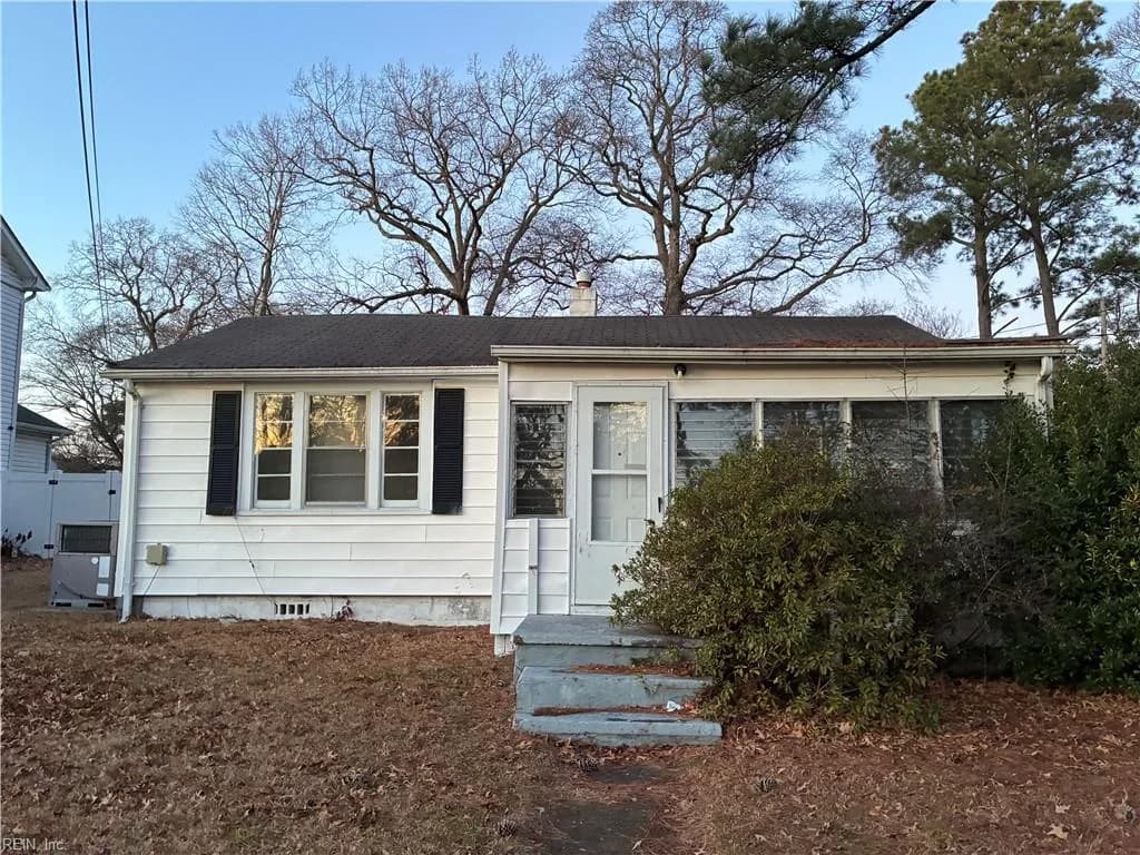 3300 Rokeby AVE, CHESAPEAKE VA 23325 - Photo 2