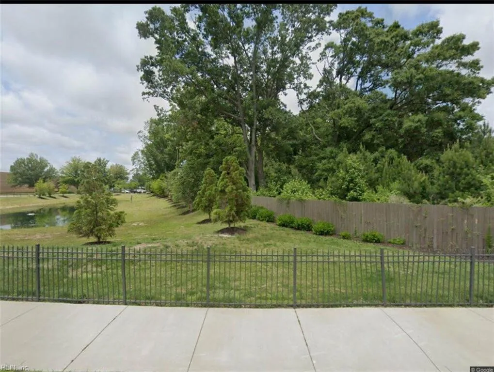 175 Pine Chapel RD, HAMPTON VA 23666