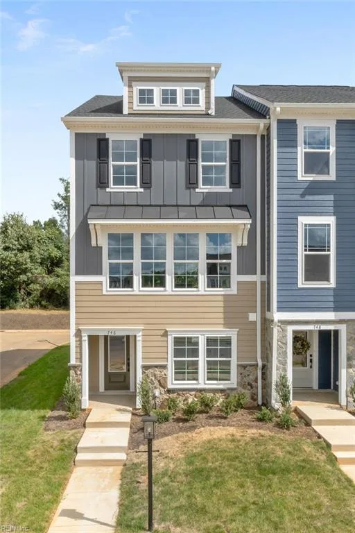 105 Bracewell LN, YORKTOWN VA 23692