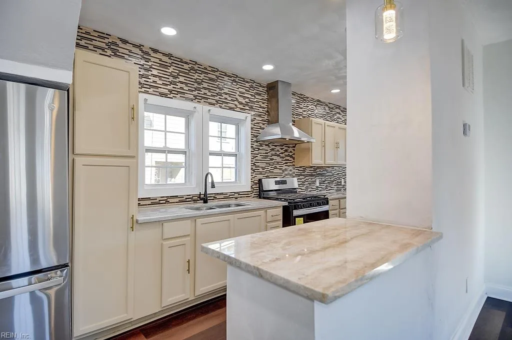 820 Summit AVE, NORFOLK VA 23504 - Photo 5