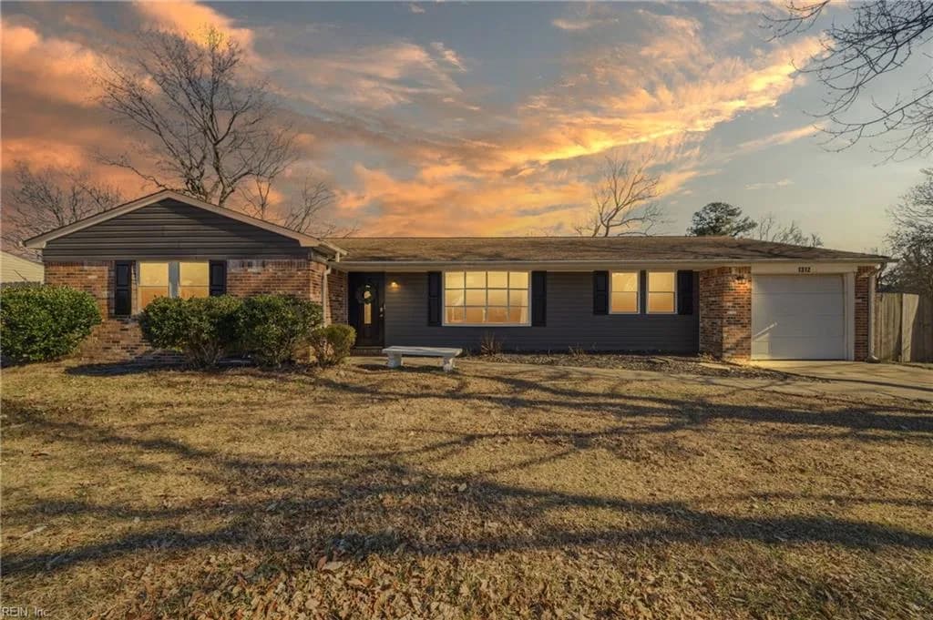 1312 Sir Kay DR, CHESAPEAKE VA 23323 - Photo 2