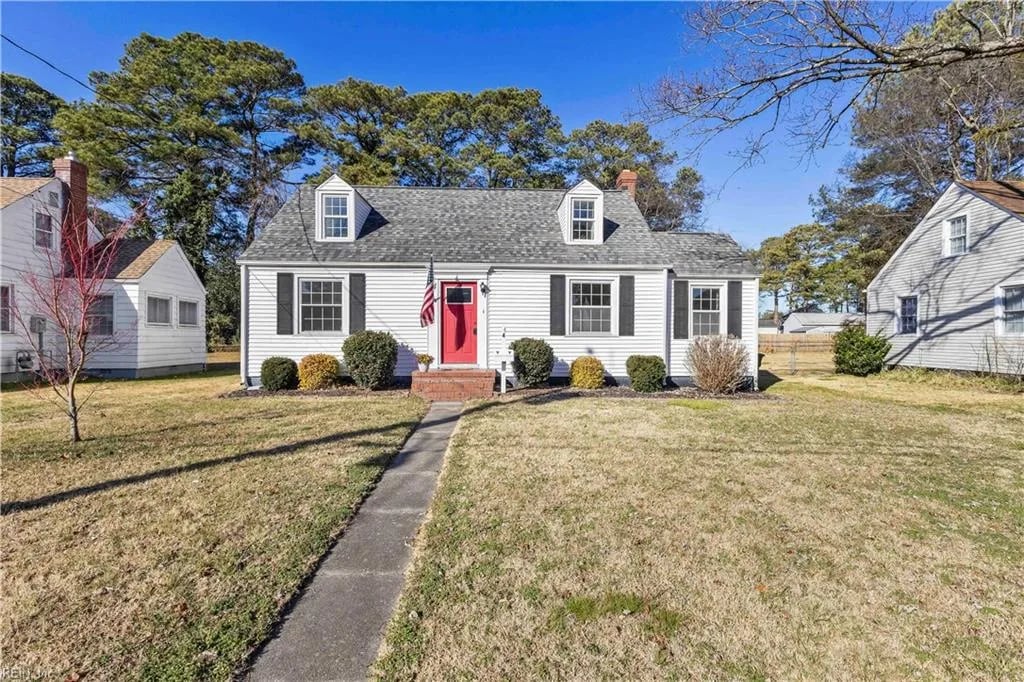 4 Montgomery ST, Portsmouth — 4 bed Residential, 1,696 sqft