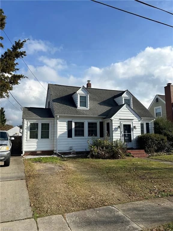 38 E Southampton AVE, HAMPTON VA 23669 - Main photo