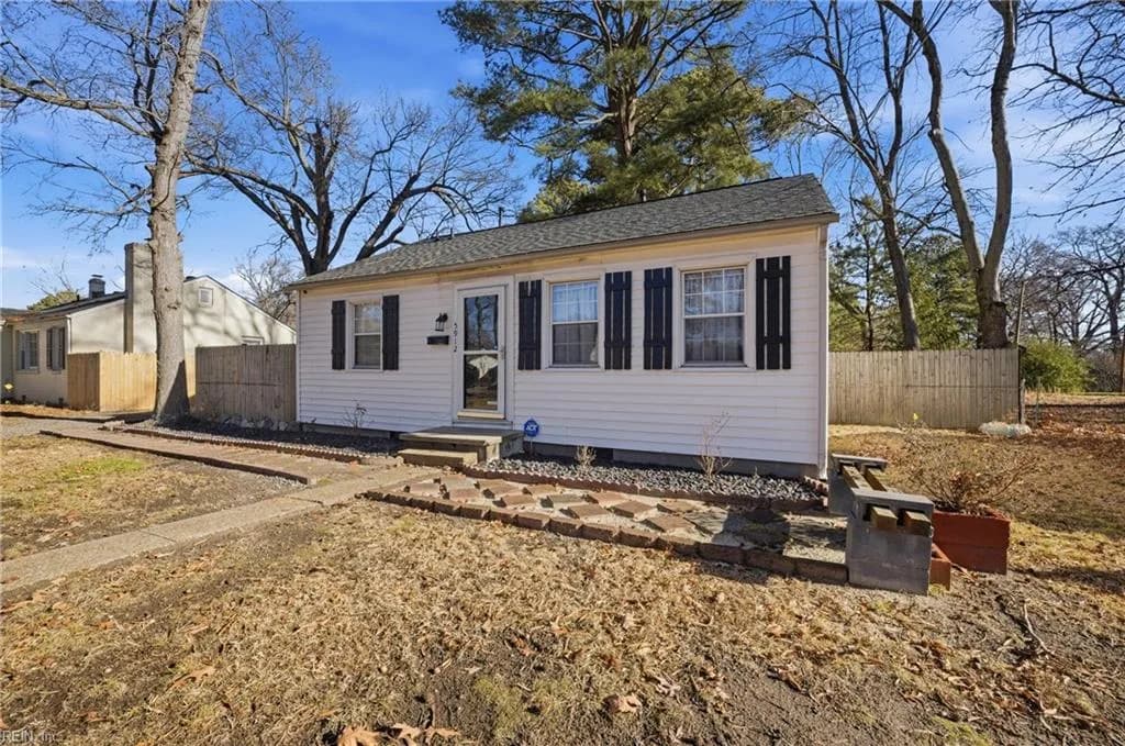 5912 Andrew PL, NEWPORTNEWS VA 23605 - Photo 3