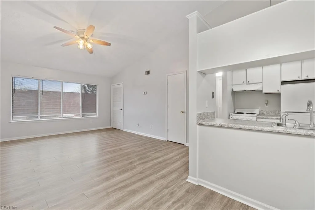 220 Pacific DR #2, HAMPTON VA 23666 - Photo 4