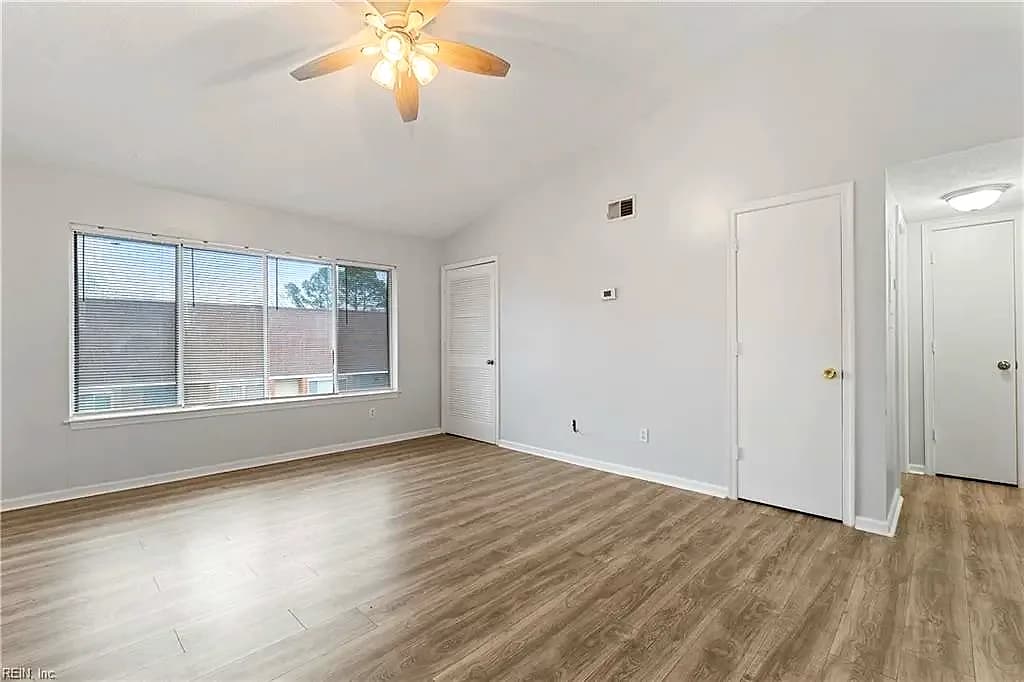 220 Pacific DR #2, HAMPTON VA 23666 - Photo 5