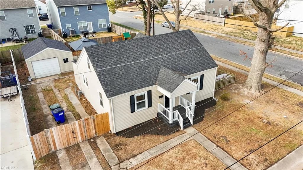 2329 Early ST, Norfolk — 3 bed Residential, 1,564 sqft