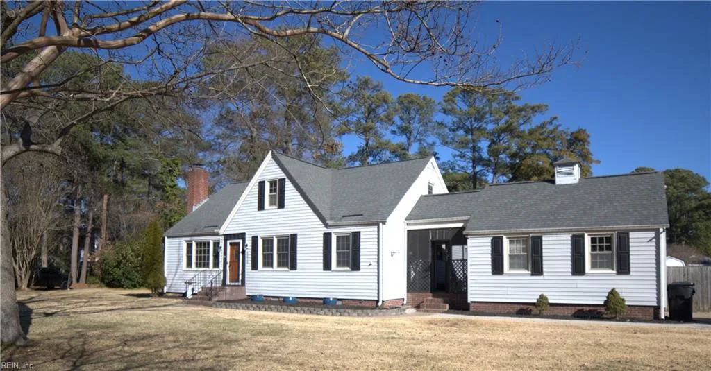 4614 High ST W, Portsmouth — 3 bed Residential, 2,046 sqft