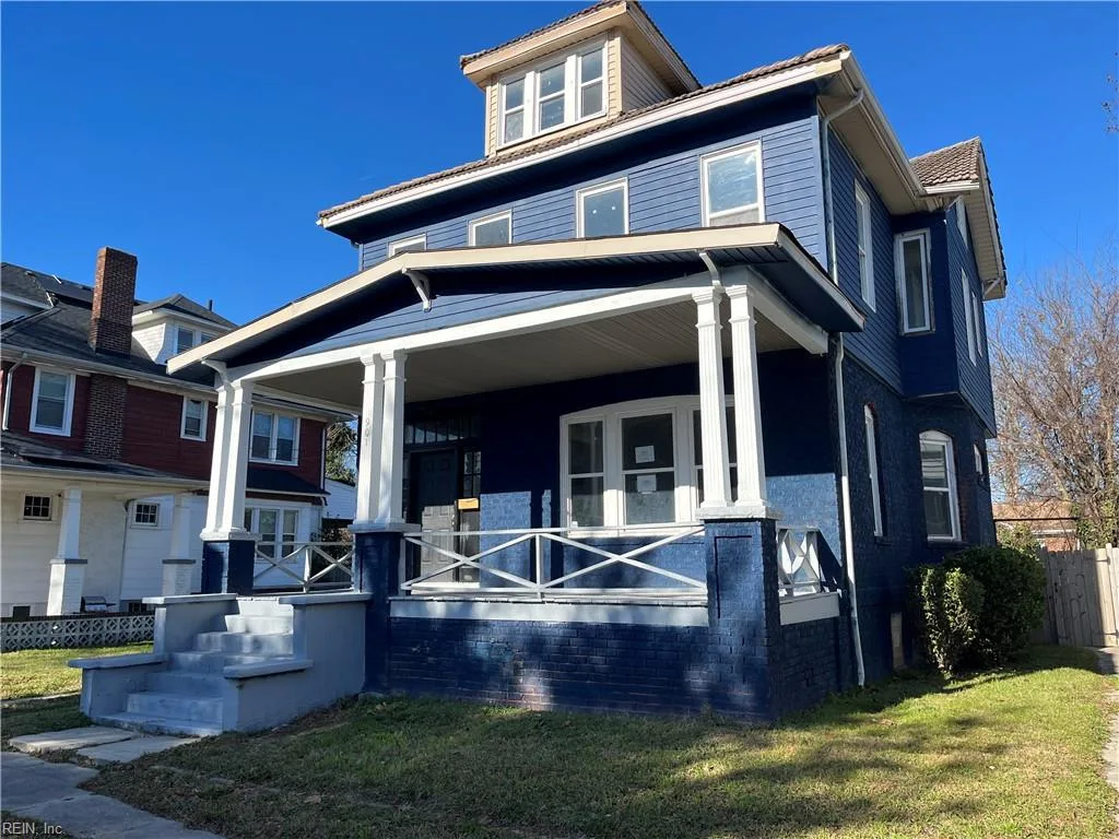 901 Grayson ST, Norfolk — 5 bed Residential, 2,048 sqft