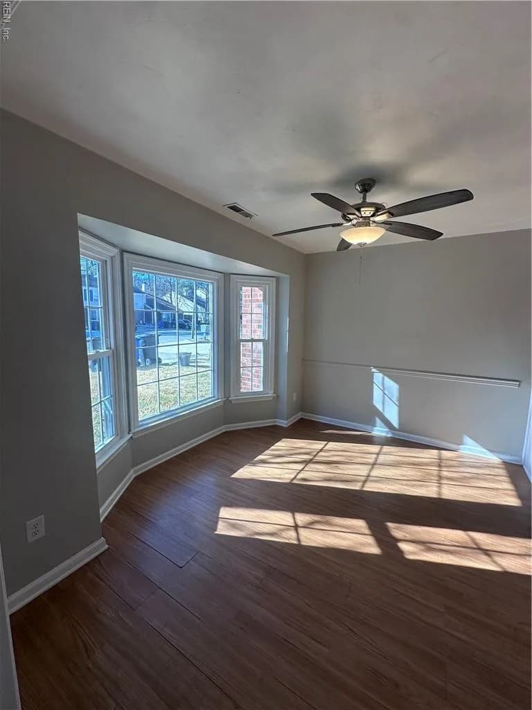 5622 Carisbrooke LN, PORTSMOUTH VA 23703 - Photo 5