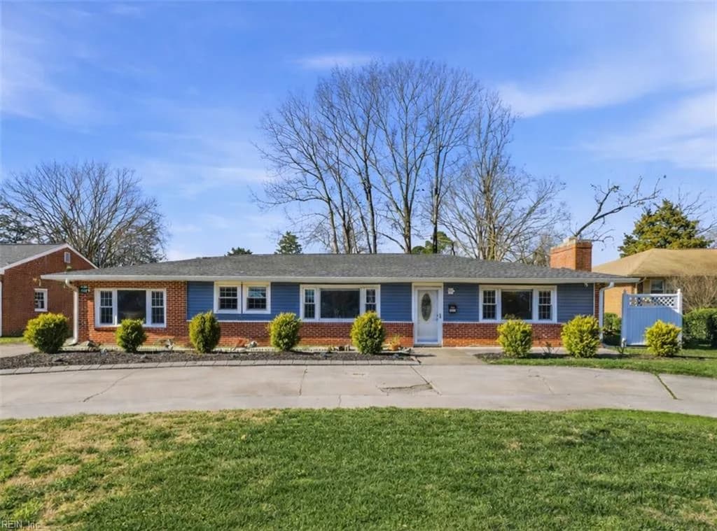 385 Woodland RD, HAMPTON VA 23669 - Main photo