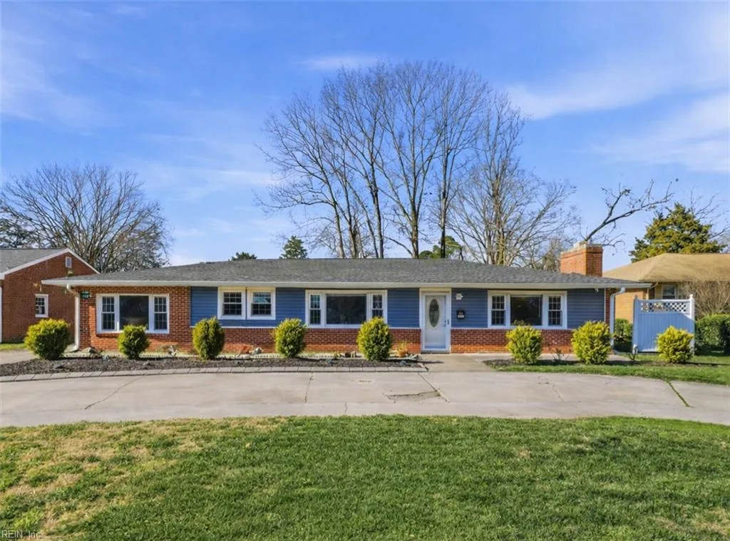 385 Woodland RD, Hampton — 3 bed Residential, 2,025 sqft
