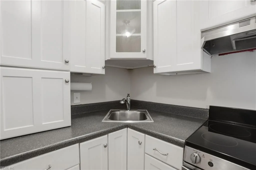 318 Washington ST #C, PORTSMOUTH VA 23704 - Photo 4