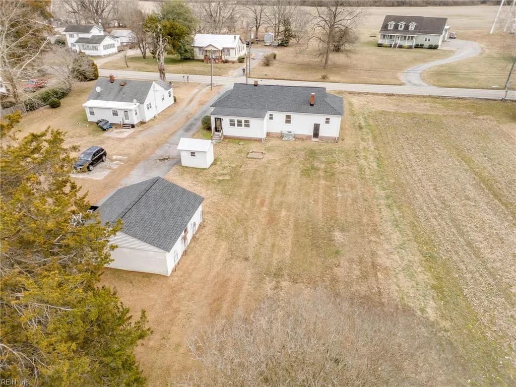 12155 Rolfe HWY, SURRY VA 23883 - Photo 3