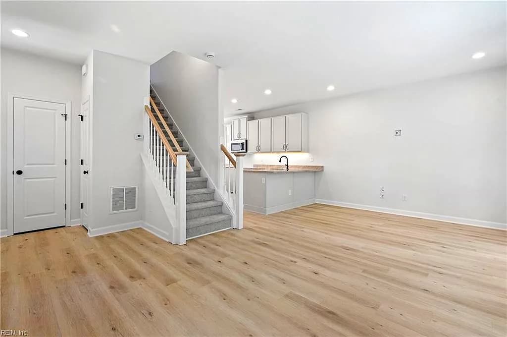 1008 Serene RD #103, SUFFOLK VA 23435 - Photo 3