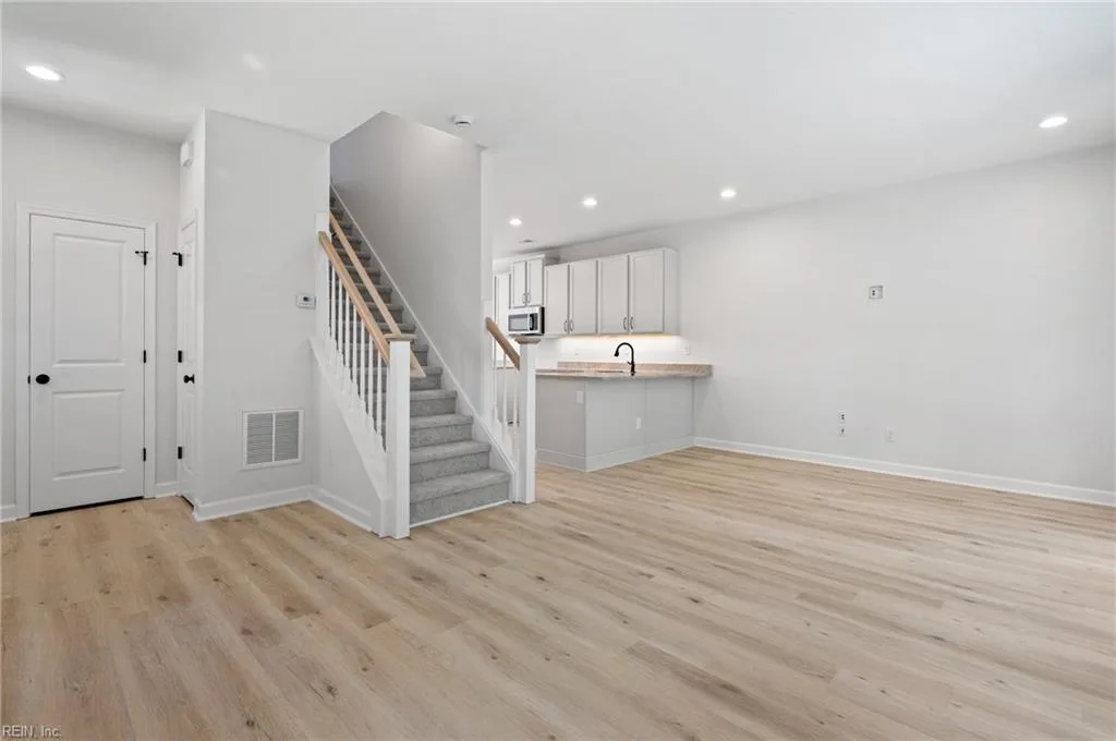 1008 Serene RD #103, SUFFOLK VA 23435 - Photo 3