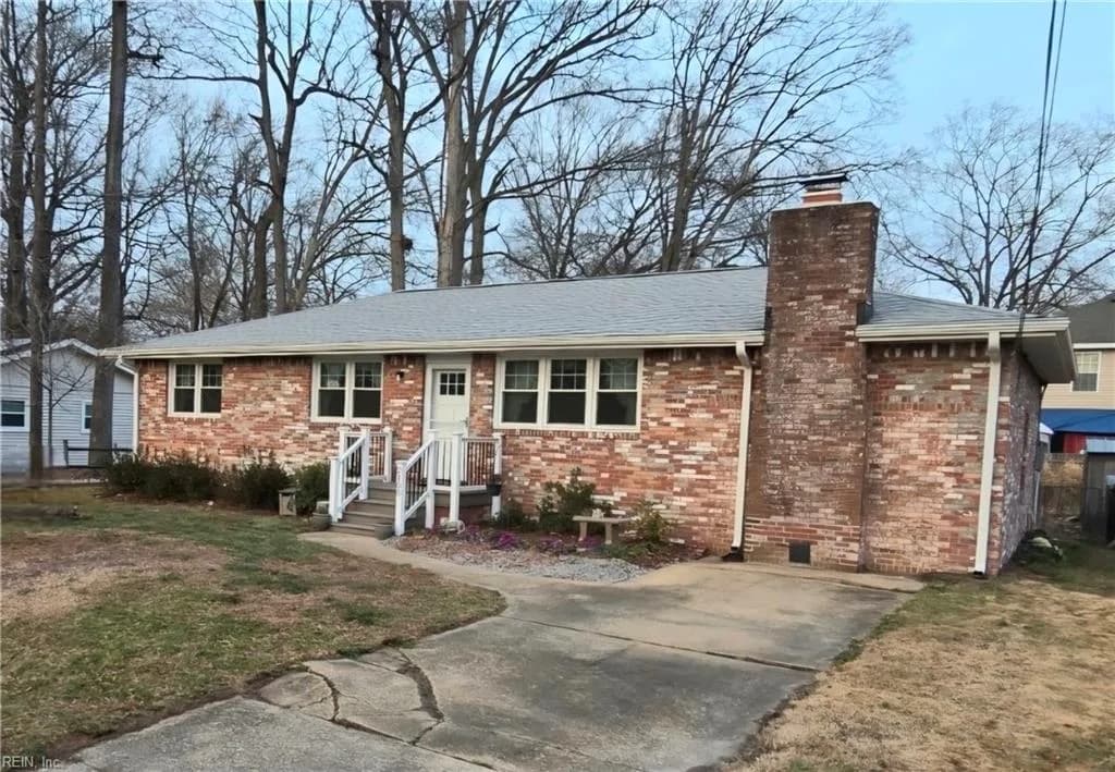 2108 Lockard AVE, CHESAPEAKE VA 23320 - Photo 2