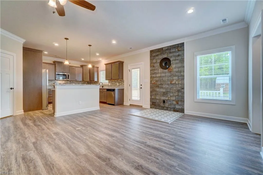 8577 OLD STAGE HWY, SMITHFIELD VA 23430 - Photo 3