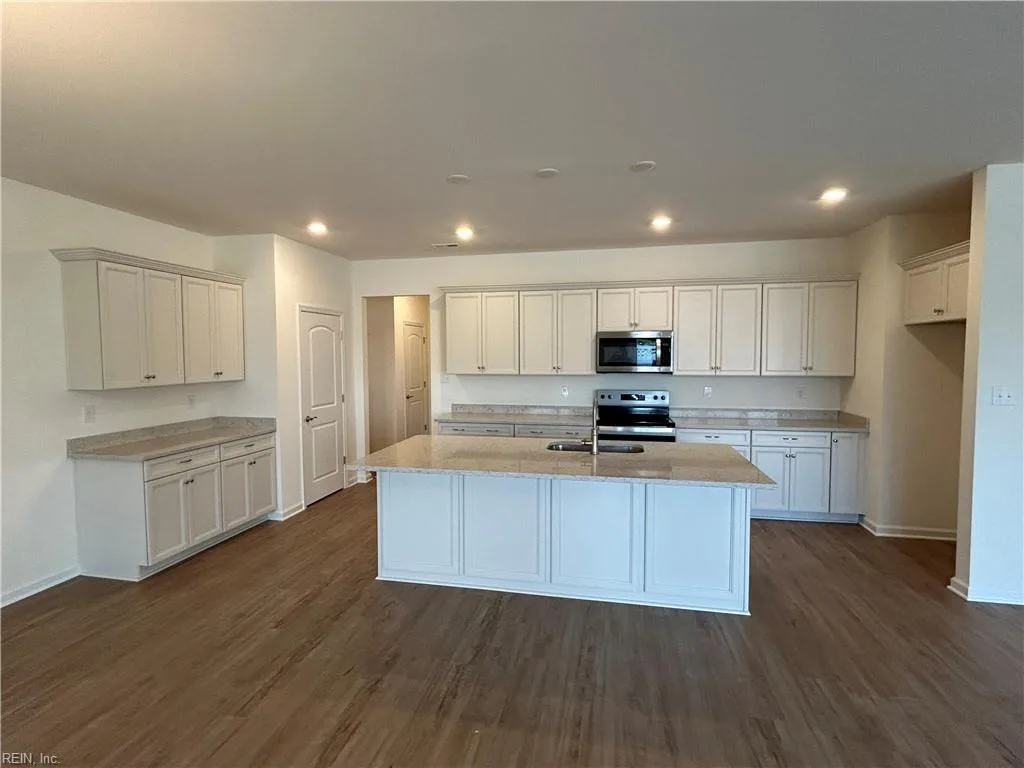 212 St Pauls AVE #30-4, SMITHFIELD VA 23430 - Photo 5