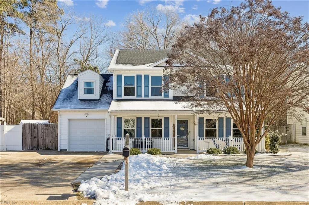 113 Vivian CT, YORKTOWN VA 23690 - Main photo