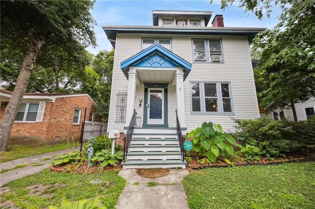 221 E 40th ST, NORFOLK VA 23504 - Main photo