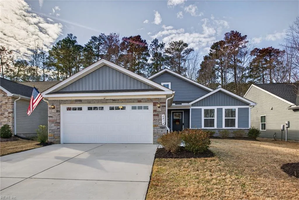 6876 Motley LNDG, GLOUCESTER VA 23061
