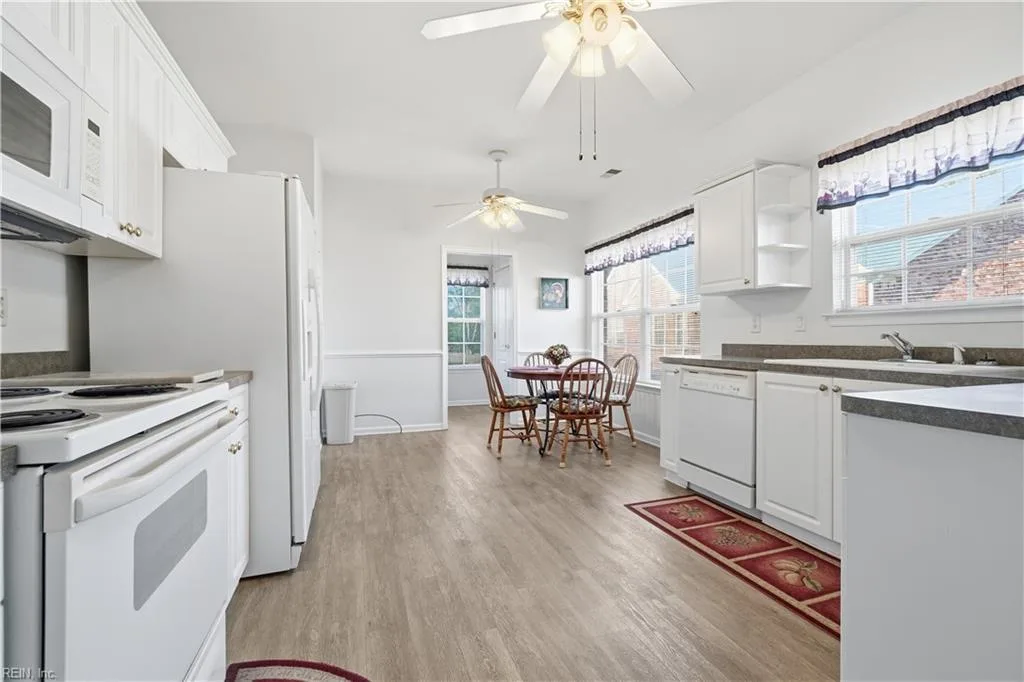 3136 Sterling WAY, PORTSMOUTH VA 23703 - Photo 5
