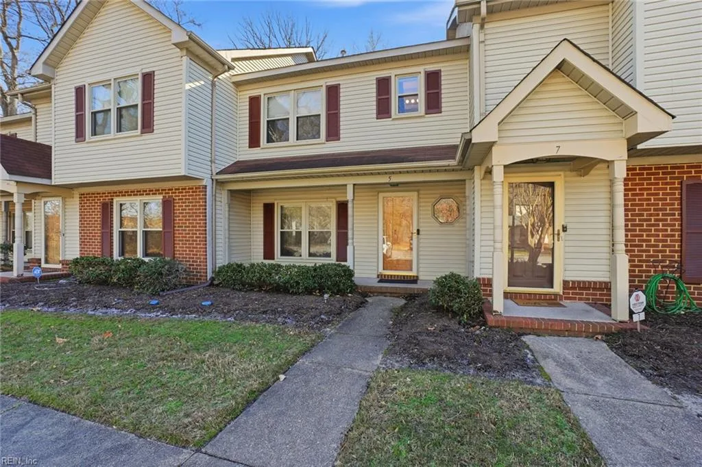5 Hard Wood DR, Hampton — 3 bed Residential, 1,202 sqft