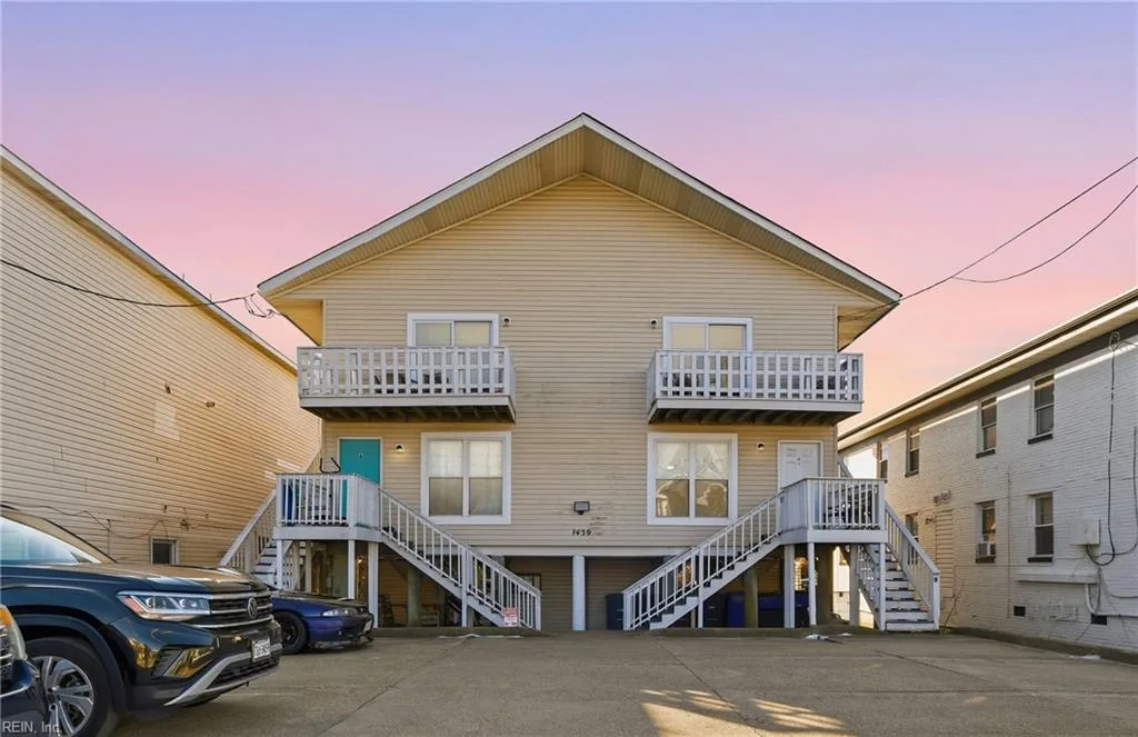 1439 W Ocean View AVE, NORFOLK VA 23503