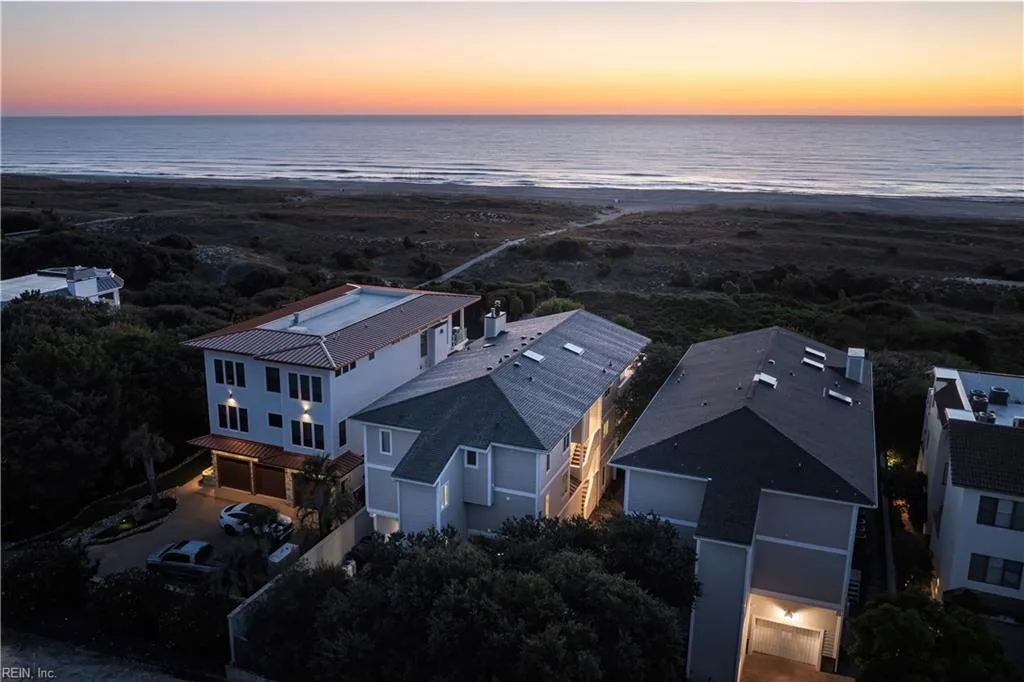 8408 Ocean Front AVE #A, VIRGINIABEACH VA 23451