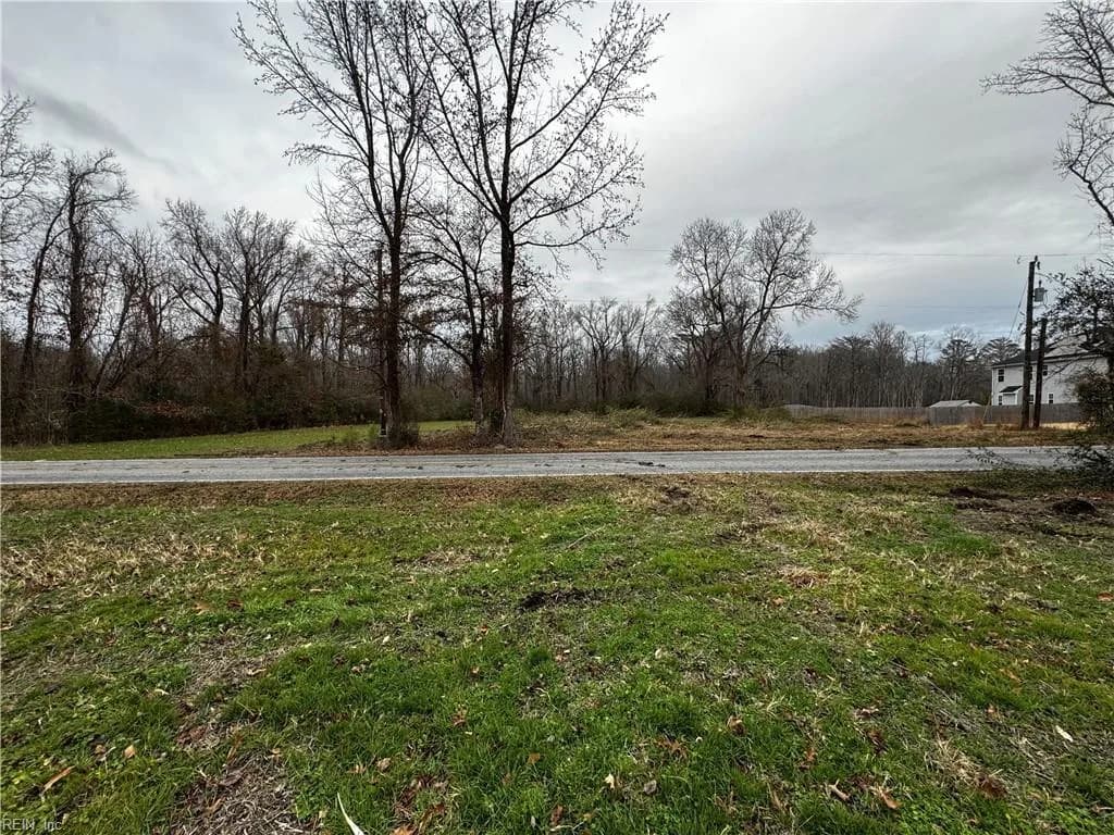 1916 Land Of Promise RD, CHESAPEAKE VA 23322 - Photo 5