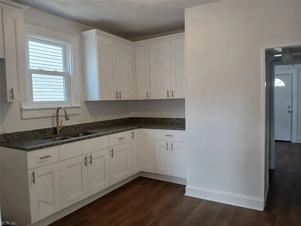 2817 Kimball TER, NORFOLK VA 23504 - Photo 4