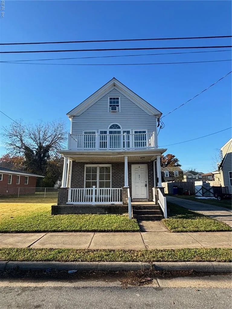 621 Center AVE, NEWPORTNEWS VA 23601