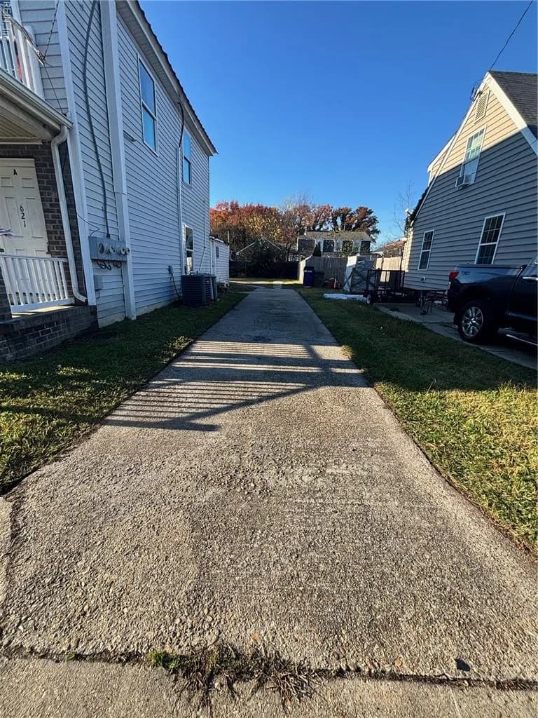 621 Center AVE, NEWPORTNEWS VA 23601 - Photo 5