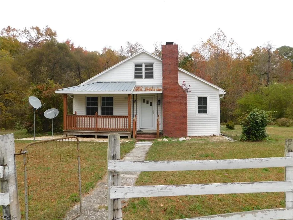 8501 Wrenns Mill RD, SMITHFIELD VA 23430