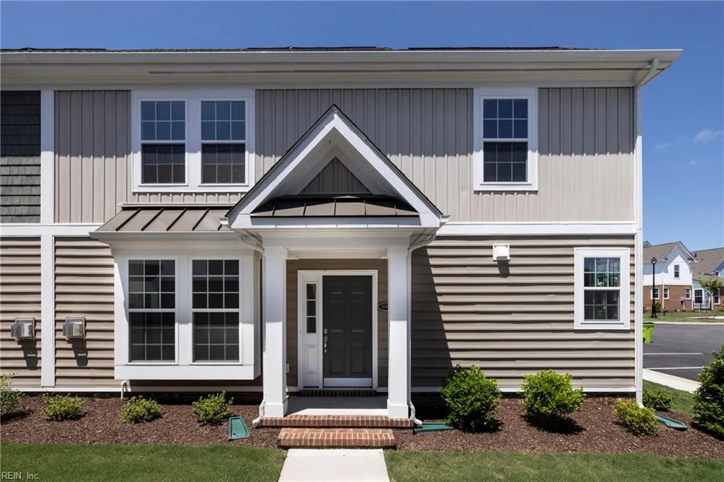 1014 Robinson RD #D, Suffolk — 3 bed Residential, 1,584 sqft