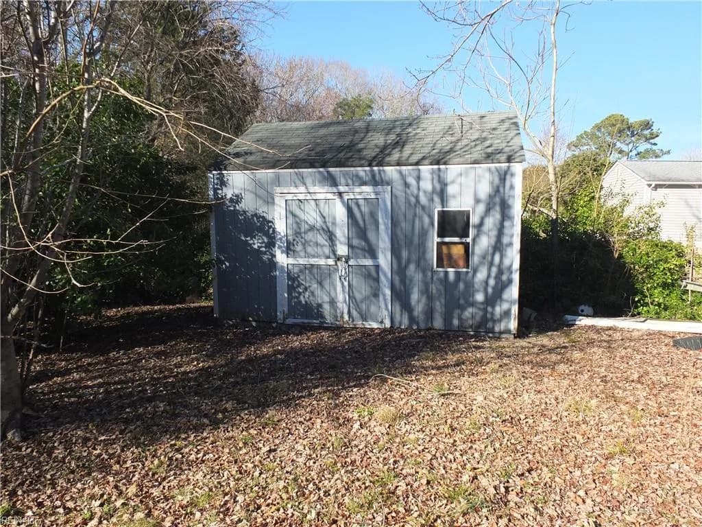 228 Colony RD, NEWPORTNEWS VA 23602 - Photo 3