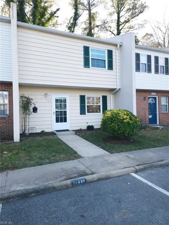 12809 Tahiska LN, NEWPORT NEWS VA 23602 - Main photo
