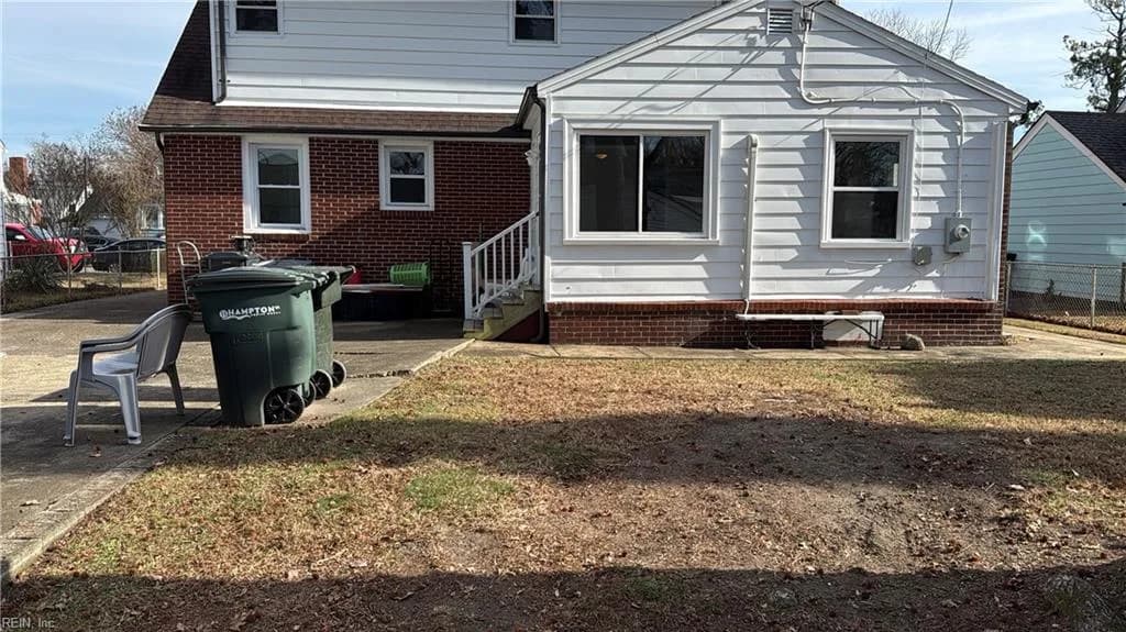 429 Shenandoah RD, HAMPTON VA 23661 - Photo 3