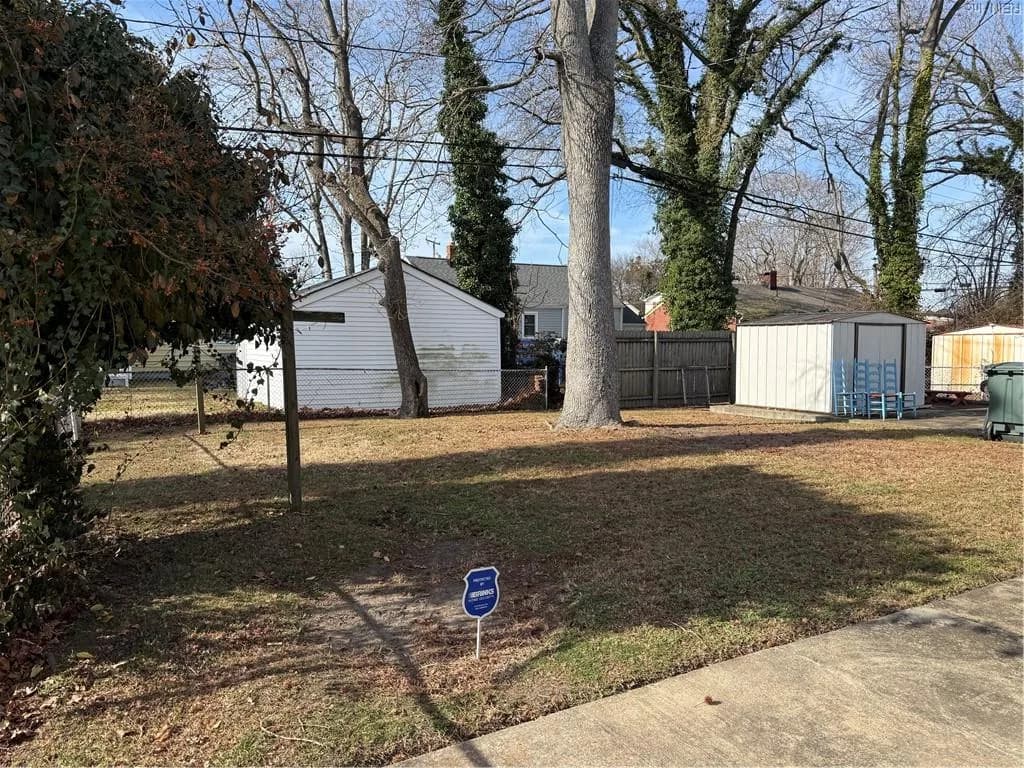 429 Shenandoah RD, HAMPTON VA 23661 - Photo 5