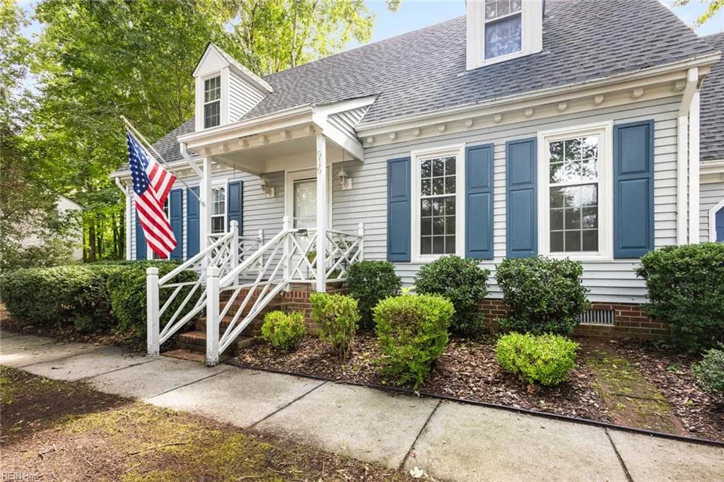 916 Oxford DR, VIRGINIABEACH VA 23452 - Photo 2