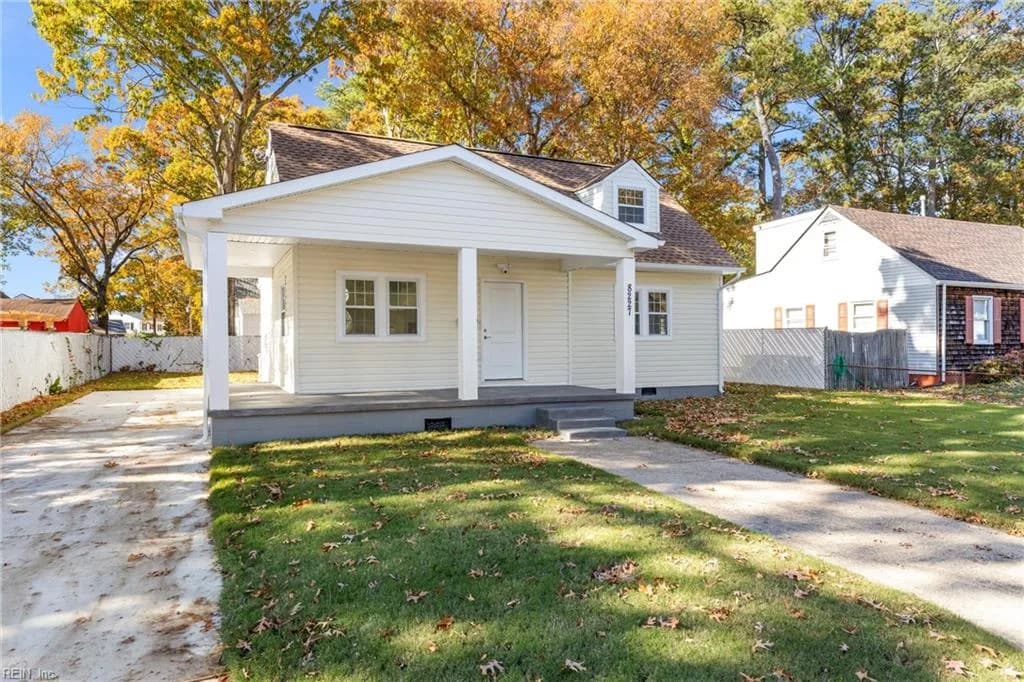 8227 Briarwood CIR, NORFOLK VA 23518 - Photo 2