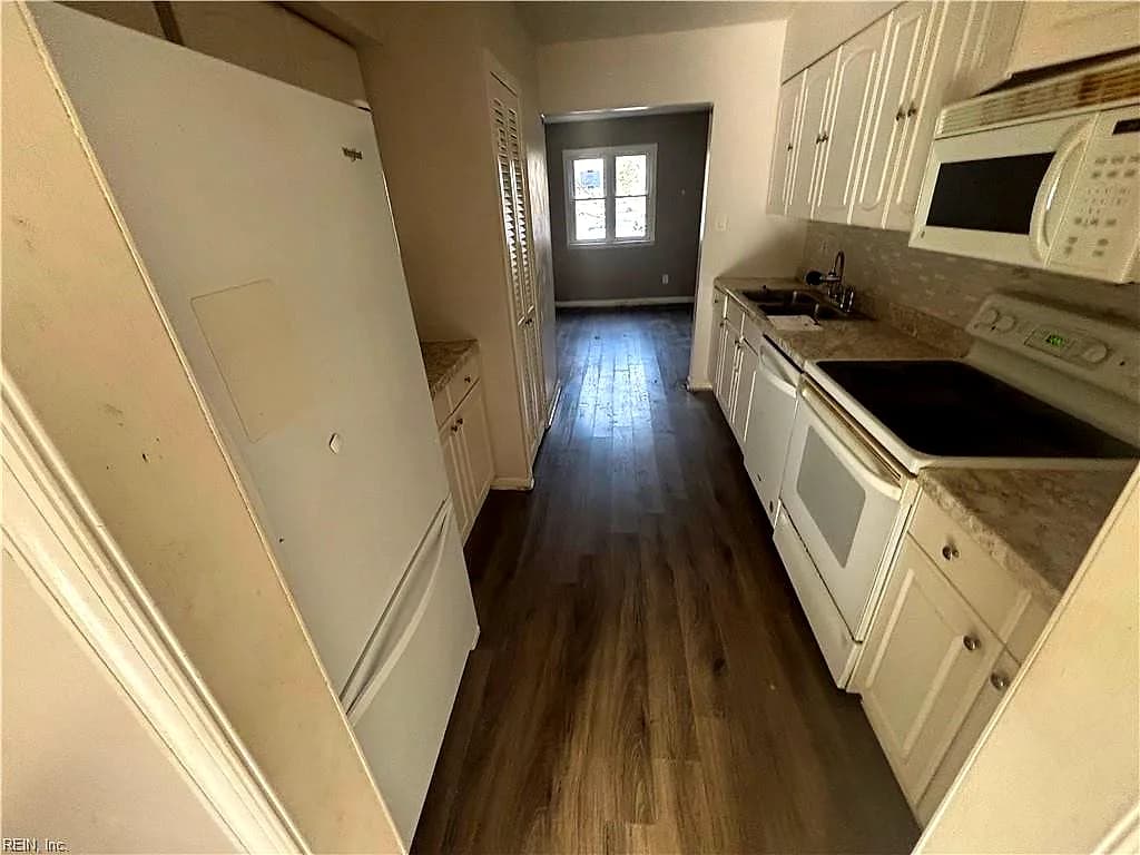 6409 Duquesne PL, VIRGINIA BEACH VA 23464 - Photo 3