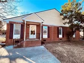 702 Howard PL, NORFOLK VA 23504 - Main photo